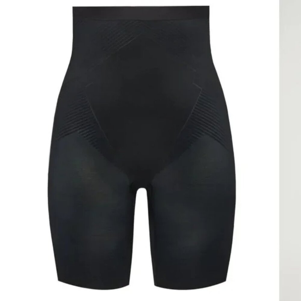 SPANX "Thinstincts 2.0" High-Waisted mid-thigh Short